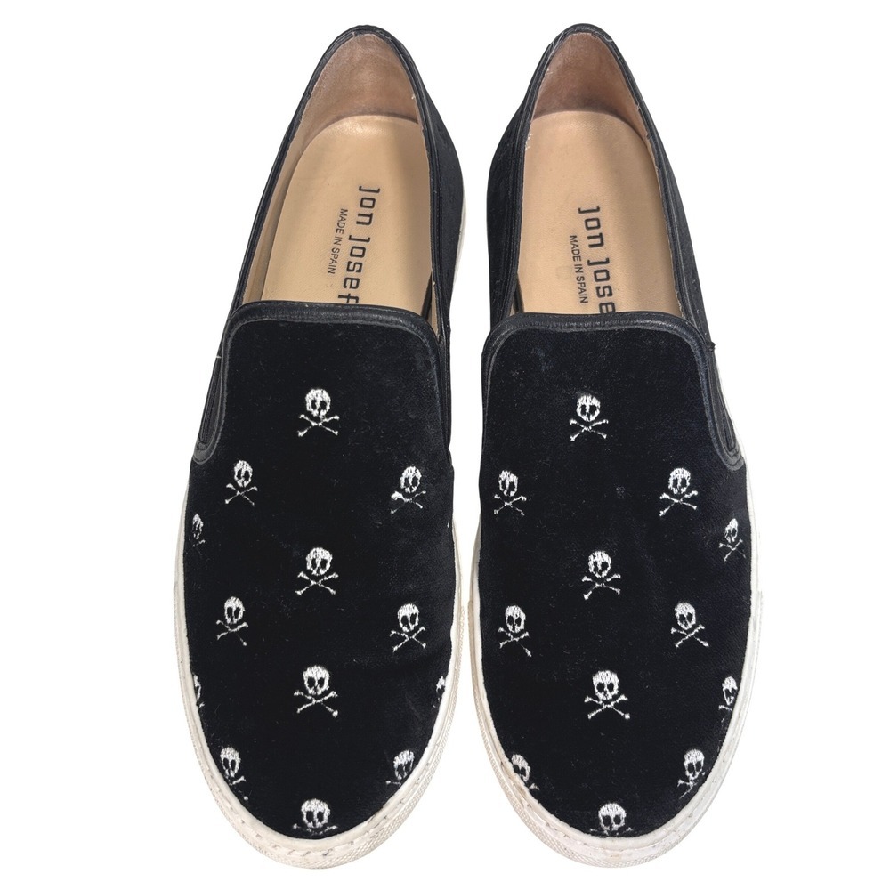 Jon Josef Bari Black Velvet Skull Crossbones Slip On Sneaker Loafer Size 38